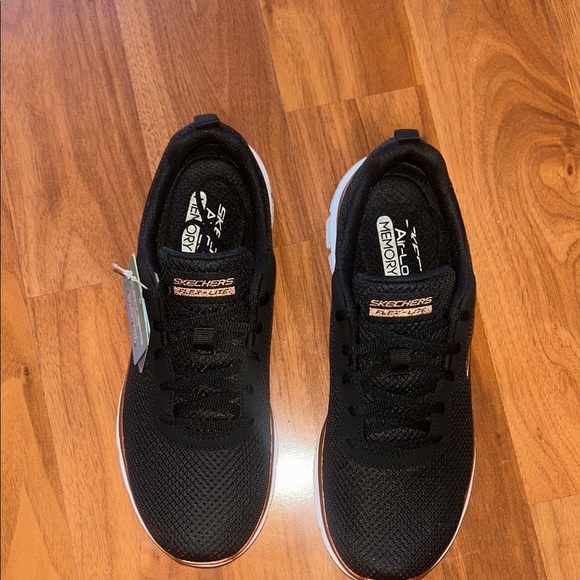 Skechers Women's Black Sneakers with White Soles - Picture 5 of 9